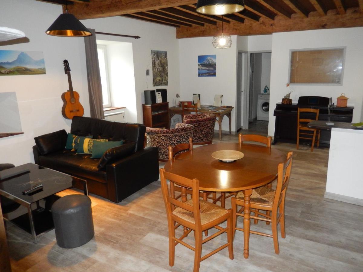 Appartements "Le Casino" Et "Lou Petit" Laruns Exteriör bild